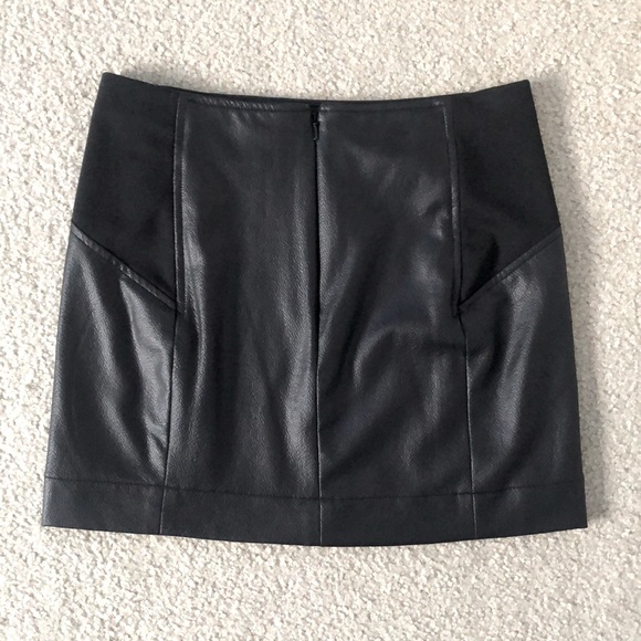 BCBGMaxAzria Leather Mini Skirt - Picture 2 of 9